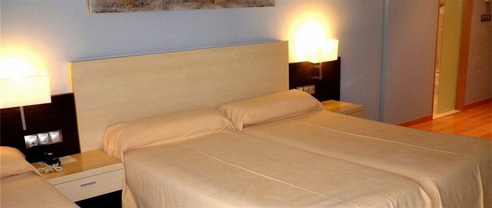 Hotel Vila De Muro Muro de Alcoy Esterno foto